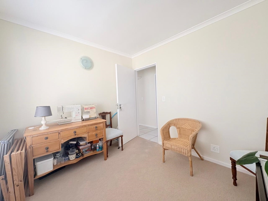 To Let 3 Bedroom Property for Rent in Muizenberg Western Cape